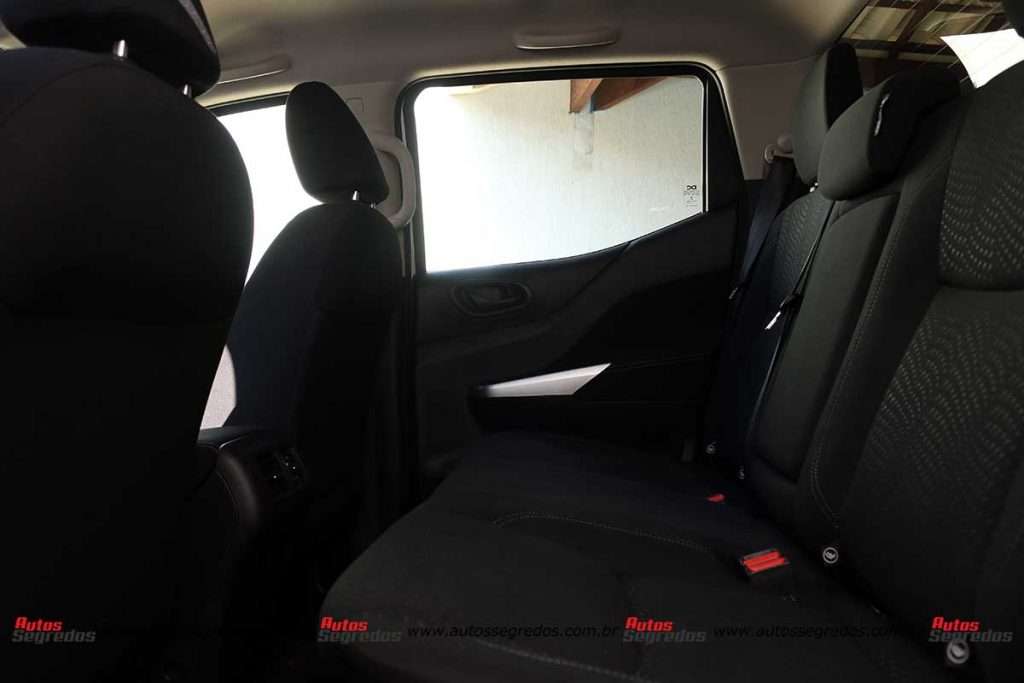 Banco traseiro Frontier 4x4