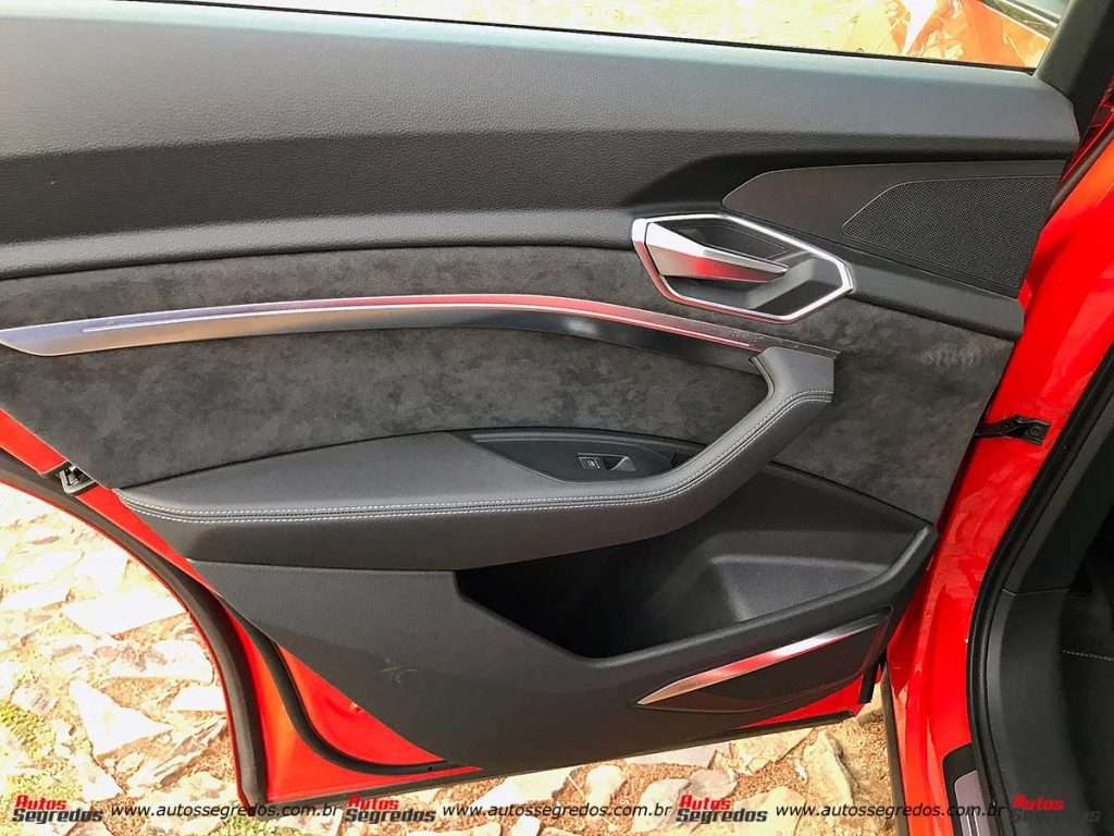 Forro de porta Audi e-tron