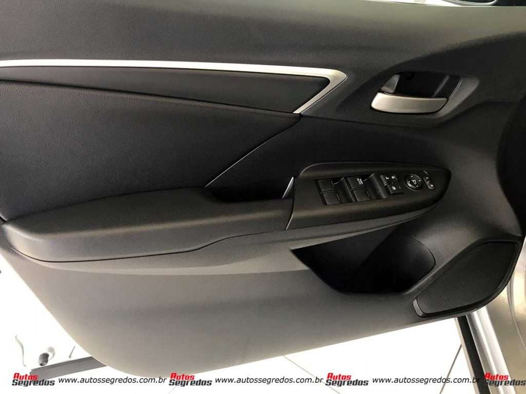 Forro de porta Honda WR-V 2021
