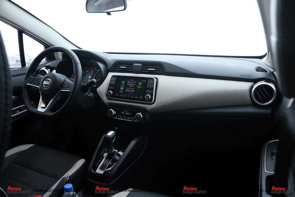 Painel novo Nissan Versa