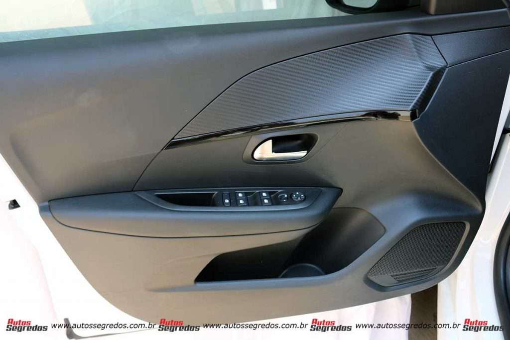 Forro de porta Peugeot 208 Griffe