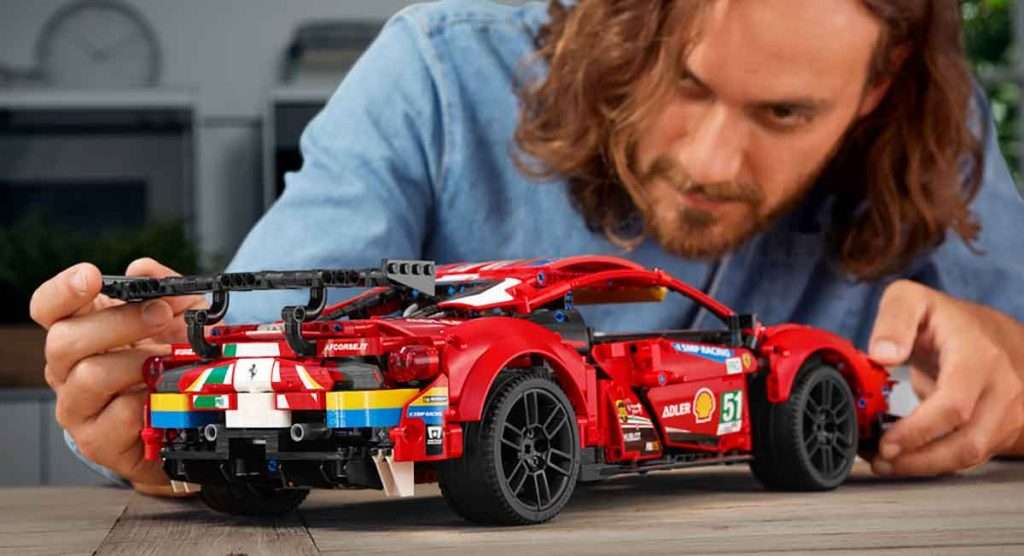 LEGO Technic Ferrari 488 GTE 