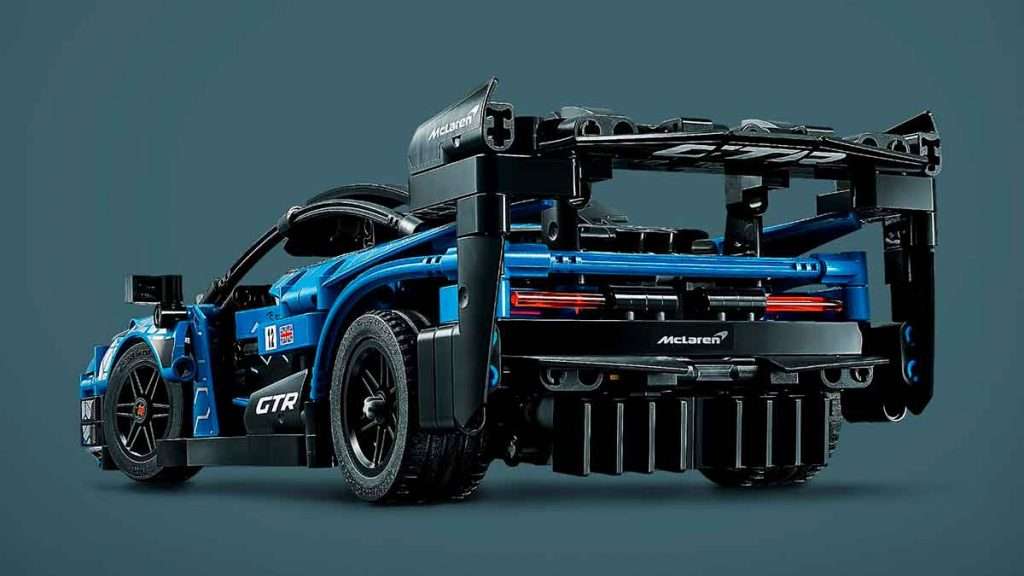 LEGO McLaren Senna GTR