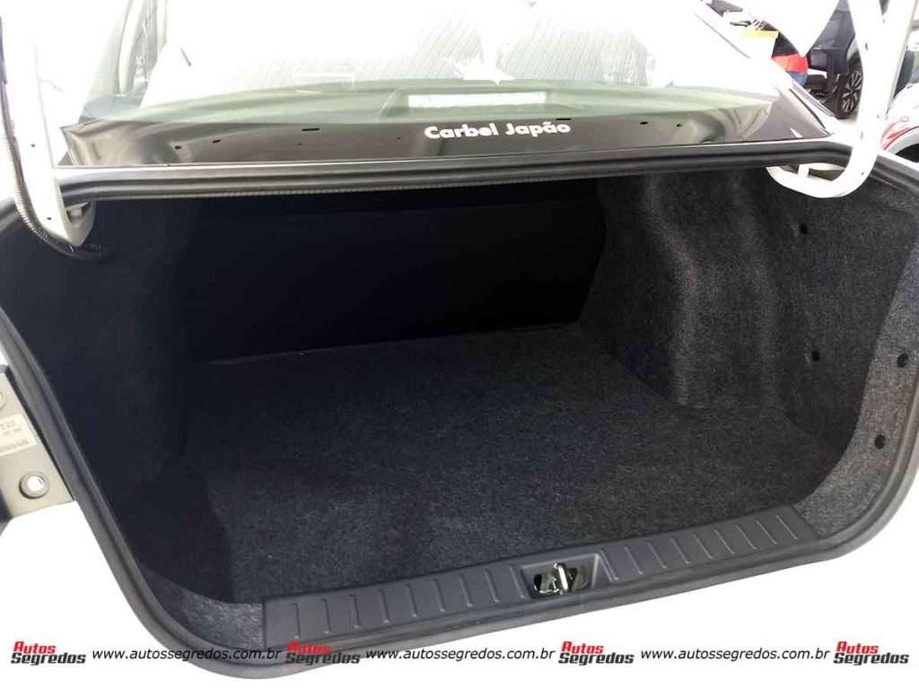 Porta-malas Versa 2021