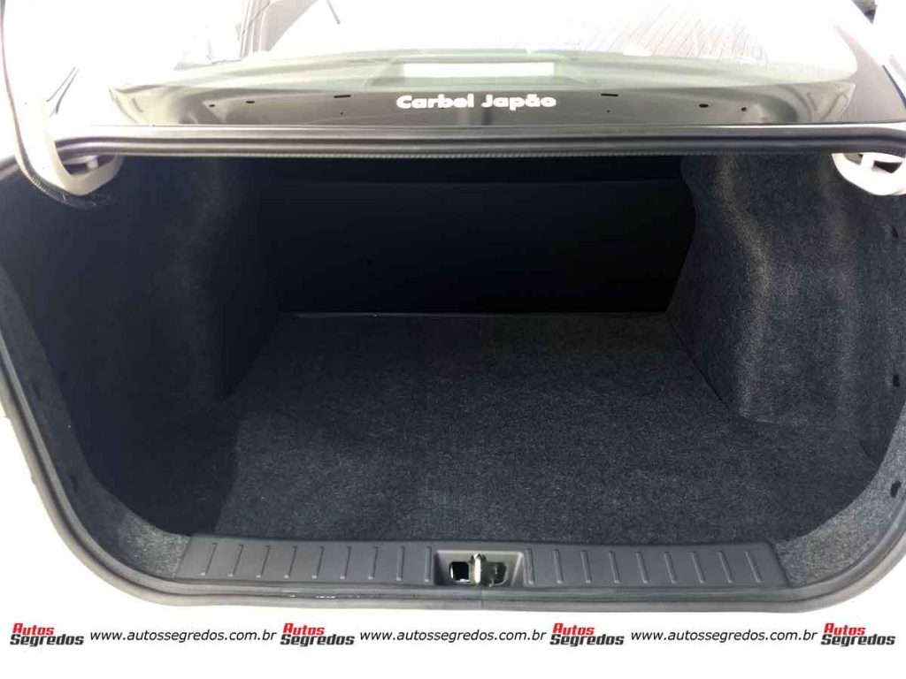 Porta-malas novo Nissan Versa 1.6 Sense