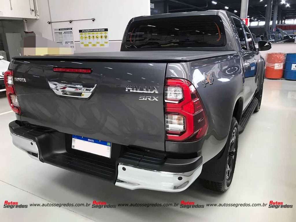 Toyota Hilux SRX 2021