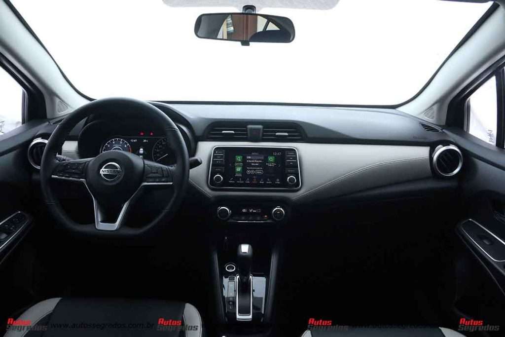 Painle Versa 1.6 Exclusive 2021