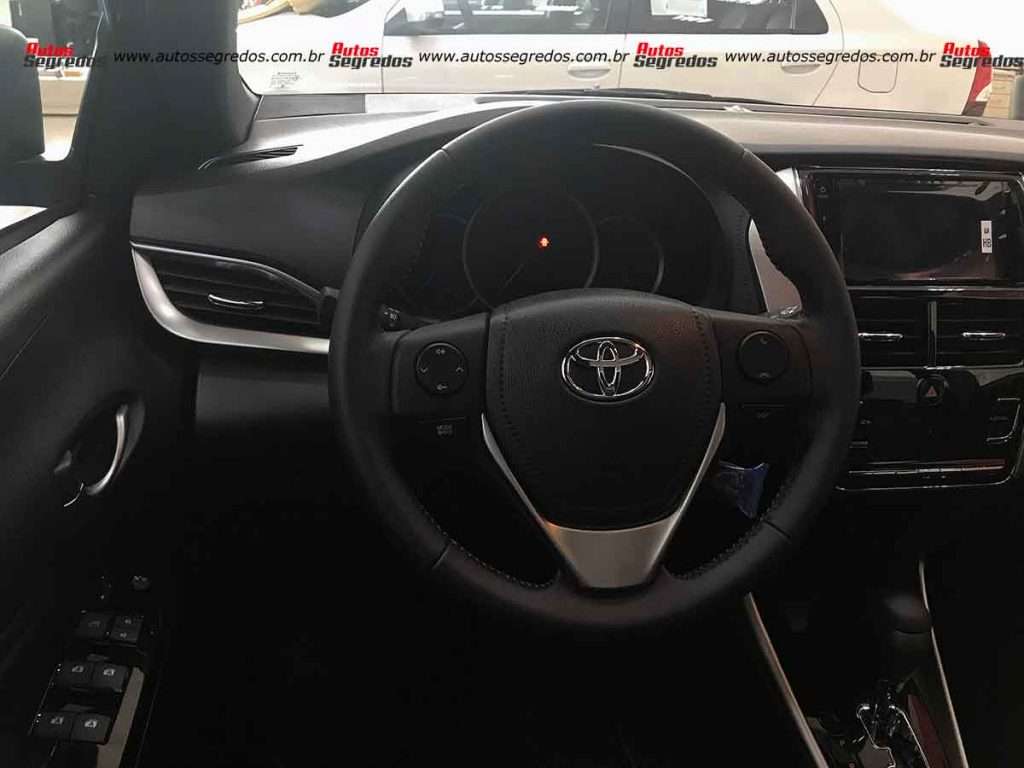 Volante Yaris S