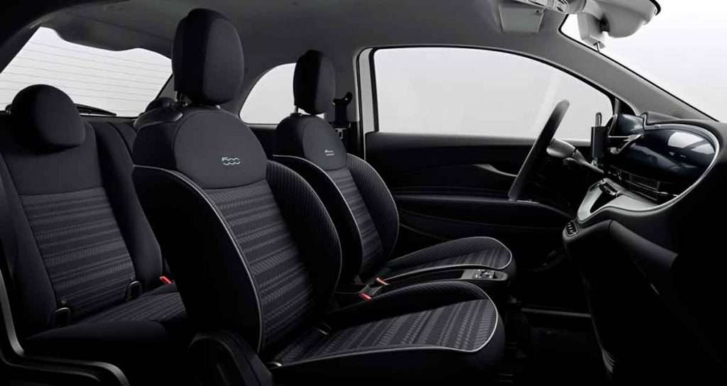 Interior 500e Action