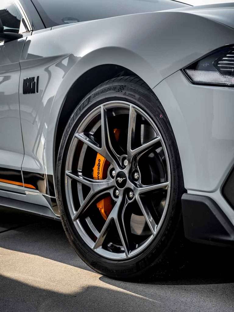 roda Mustang
