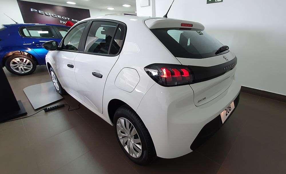 Peugeot 208 Essencial