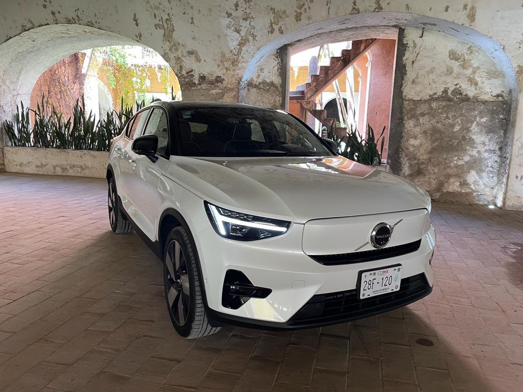 Volvo C40 2022 carros elétricos