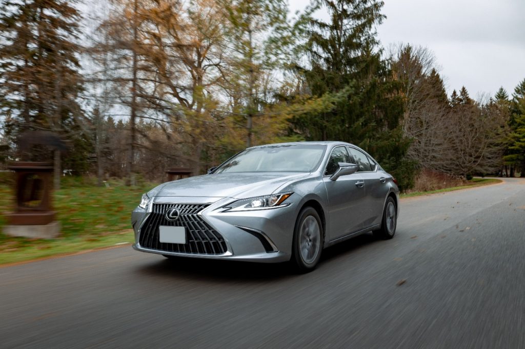 Lexus ES 300h 2022