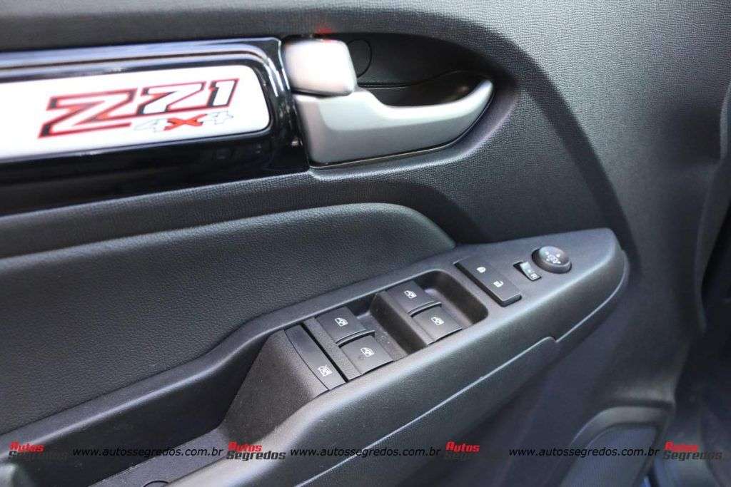 Comandos vidros elétricos Chevrolet S10 Z71 2023
