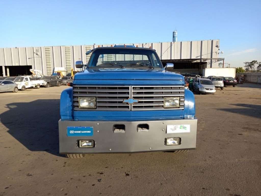 Caminhão Chevrolet 1988 customizado