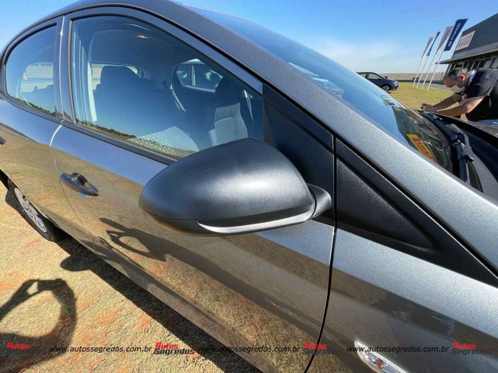 retrovisor sem pintura do novo Hyundai HB20 1.0 Sense 2023