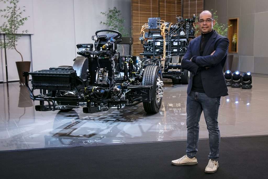 Walter Barbosa, Diretor de Vendas e Marketing de ônibus da Mercedes-Benz, está otimista com o mercado e diz que as vendas estão superando a capacidade de produção