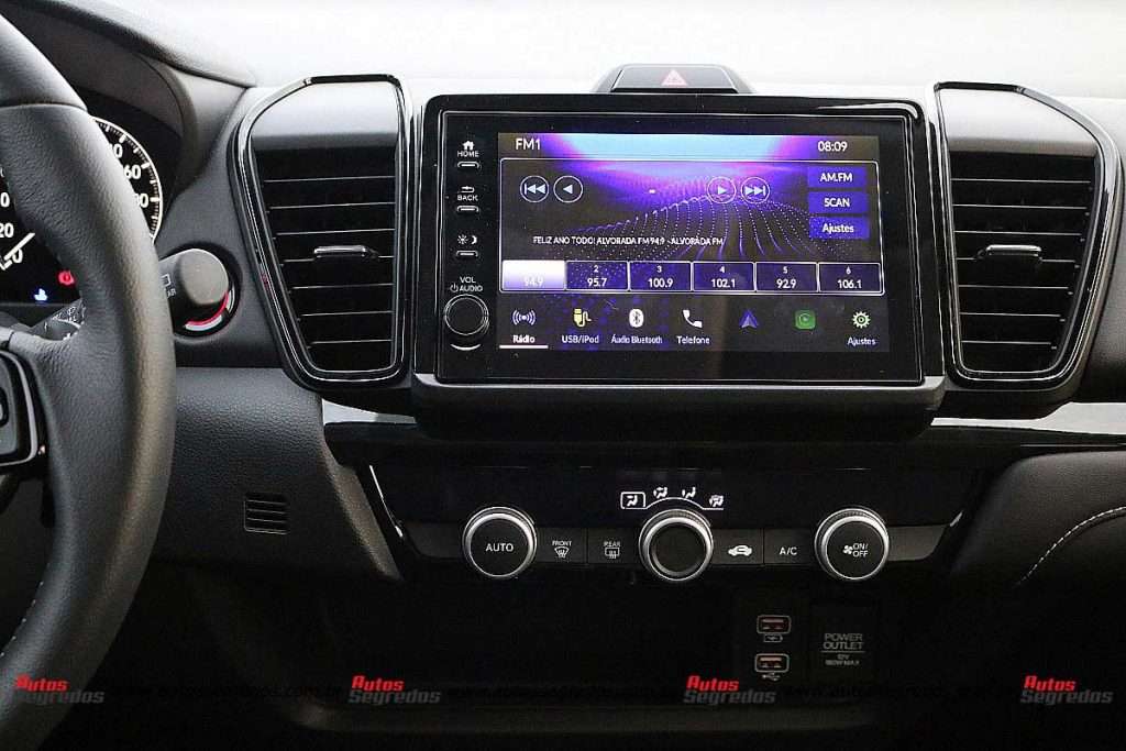 Central multimídia Honda City Hatch 1.5 Touring 2022