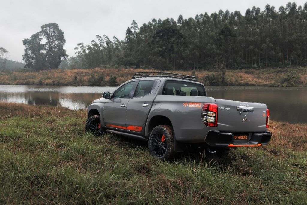 Mitsubishi L200 Triton Sport Sertões