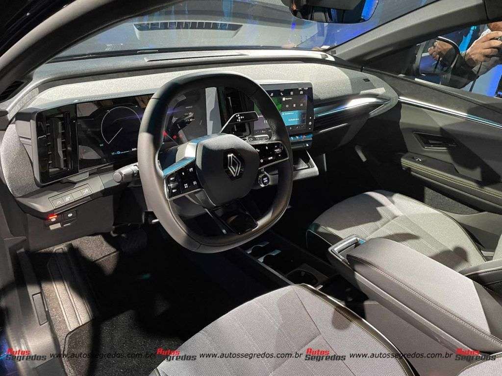 painel do Renault Megane E-Tech