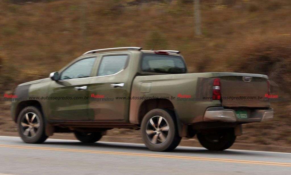 Flagra Peugeot Landrek que será vendida como Fiat