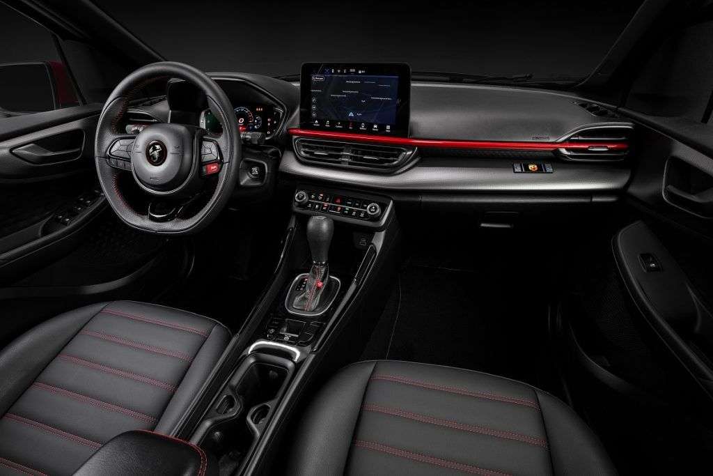 Interior do Fiat Pulse Abarth 270