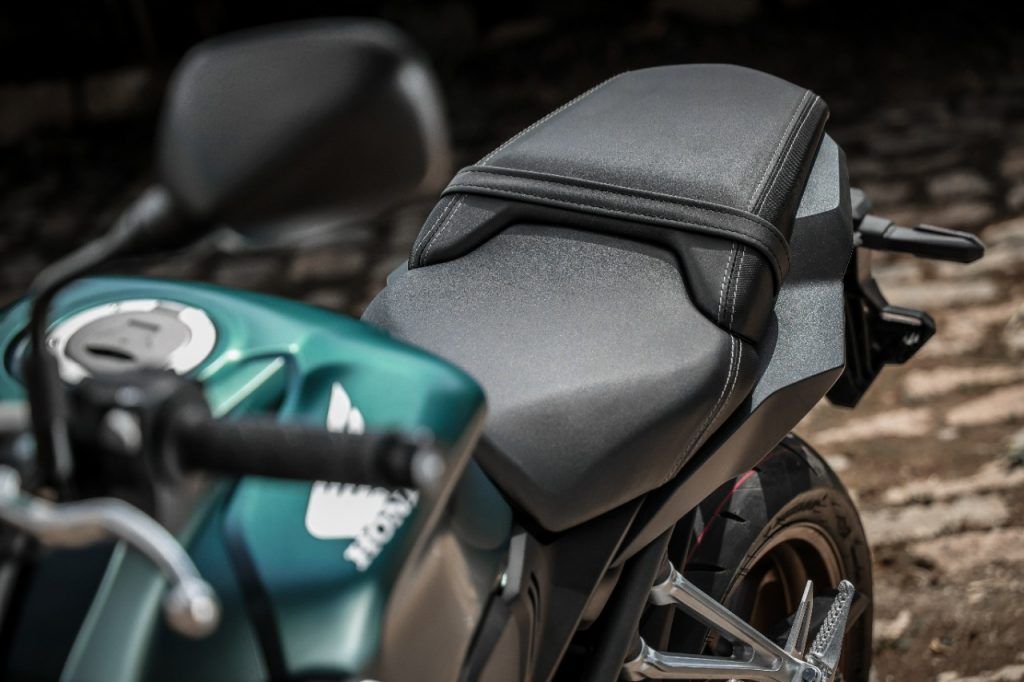 banco da Honda CB 650R 2023