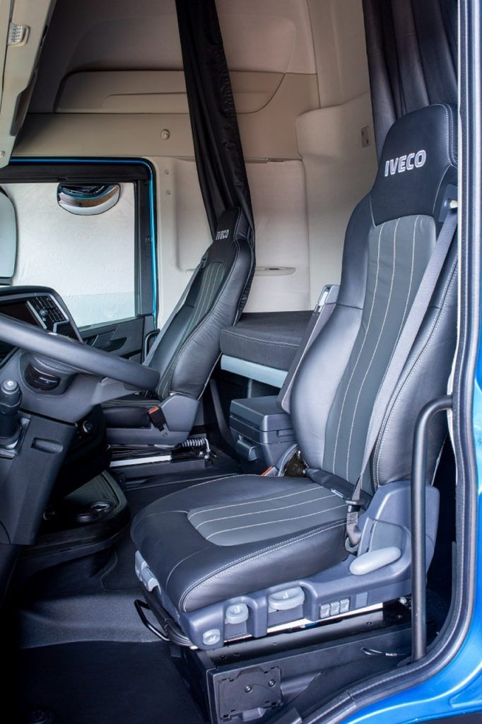 bancos do Novo IVECO S-Way 480 6x2