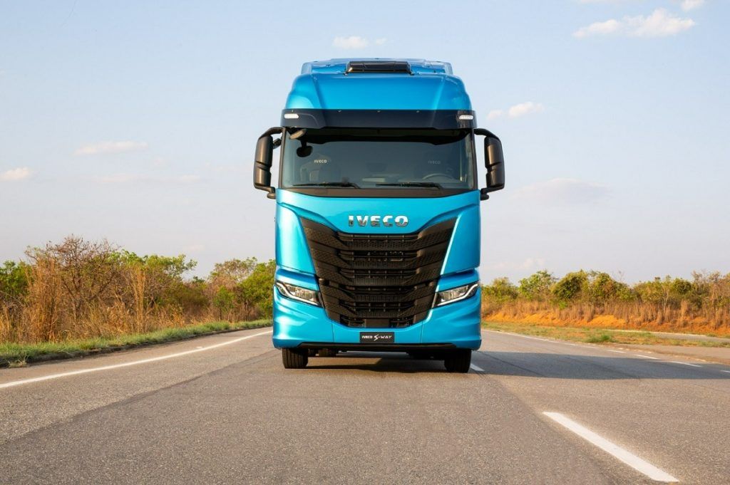 Novo IVECO S-Way 480 6x2