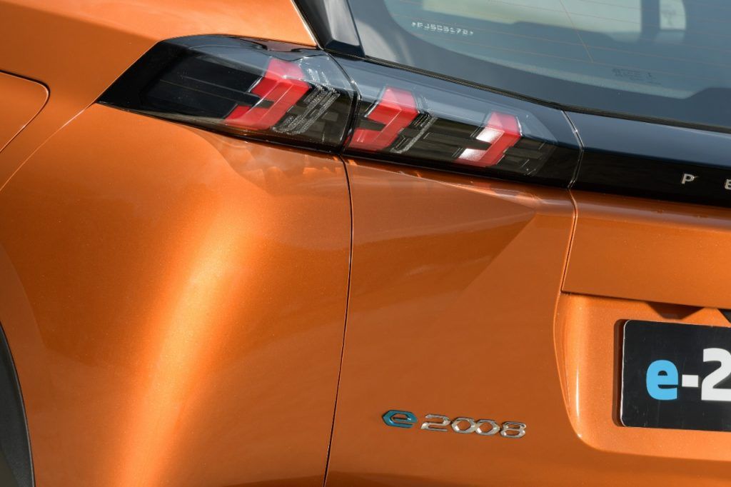 Peugeot e-2008 GT 2023 