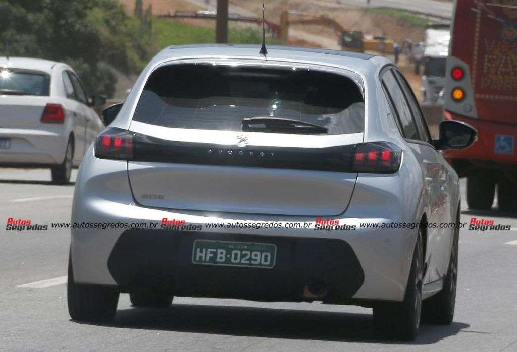 Flagra Peugeot 208 Turbo T200 Flex CVT