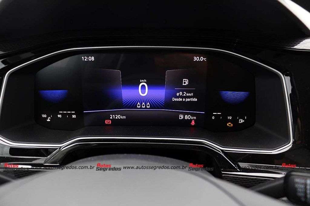 quadro de instrumentos do VW Polo 170 TSI 2023