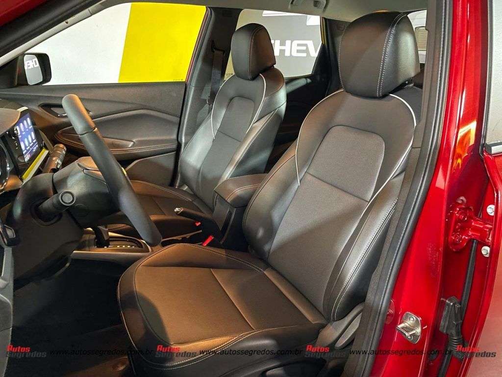 Bancos dianteiros da nova Chevrolet Montana Premier 2023