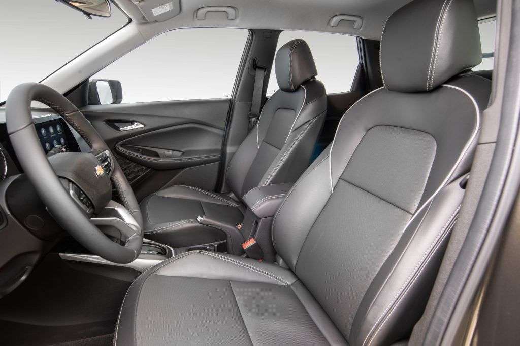 banco dianteiro da nova Chevrolet Montana 2023