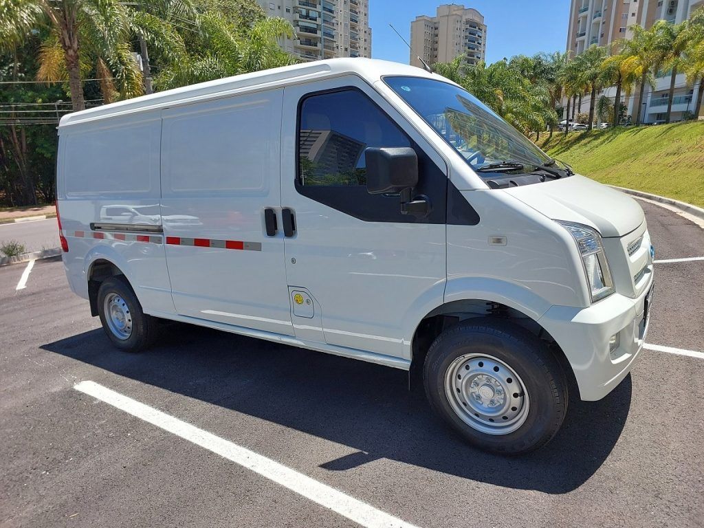Furgão de carga SERES EC35