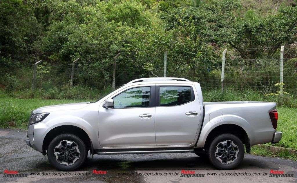 Nissan Frontier XE 2023