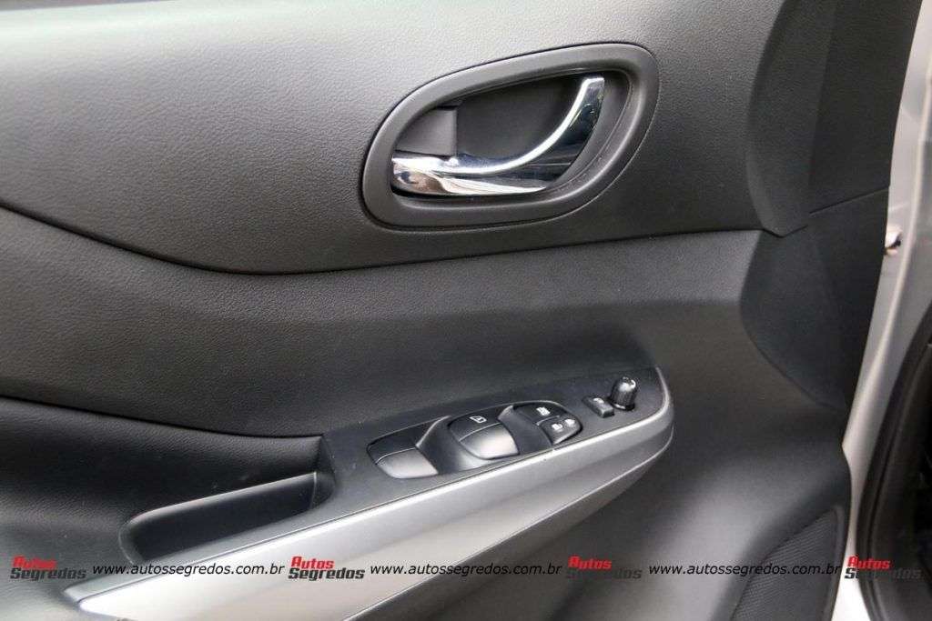 Nissan Frontier XE 2023
