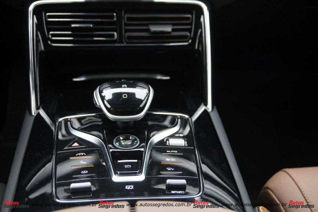 BYD Tan