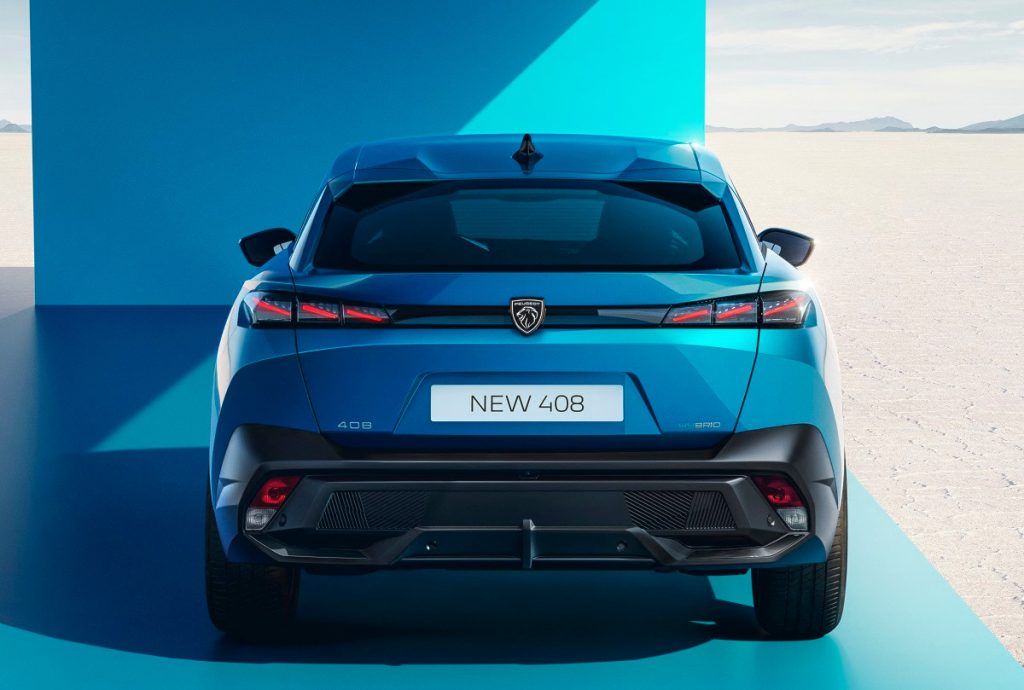 Novo Peugeot 408 Hybrid