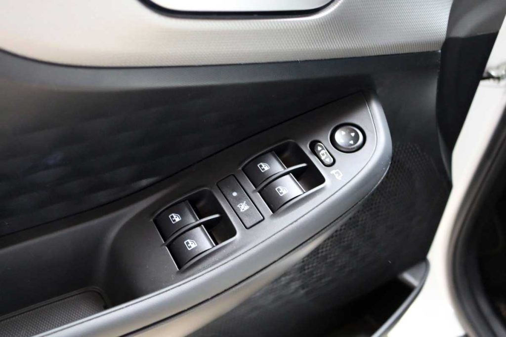 Comandos dos vidros elétricos do Fiat Fastback Impetus T200 CVT 2023