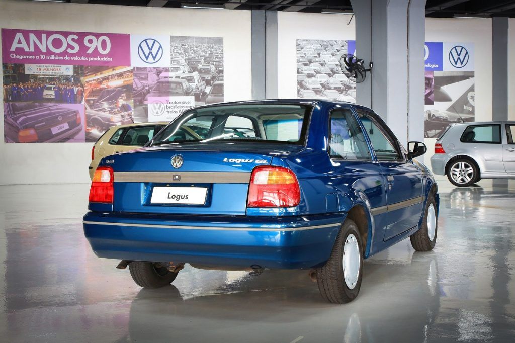 Volkswagen Logus GL 1995 GL na cor Azul Riviera