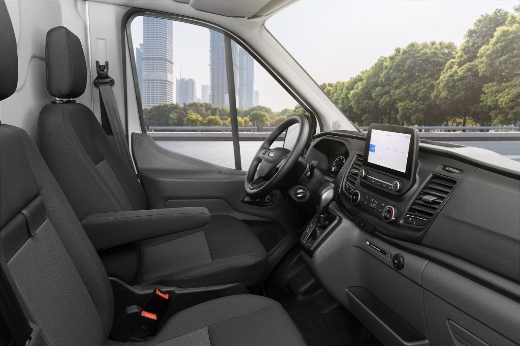 painel da Ford Transit automática 2023