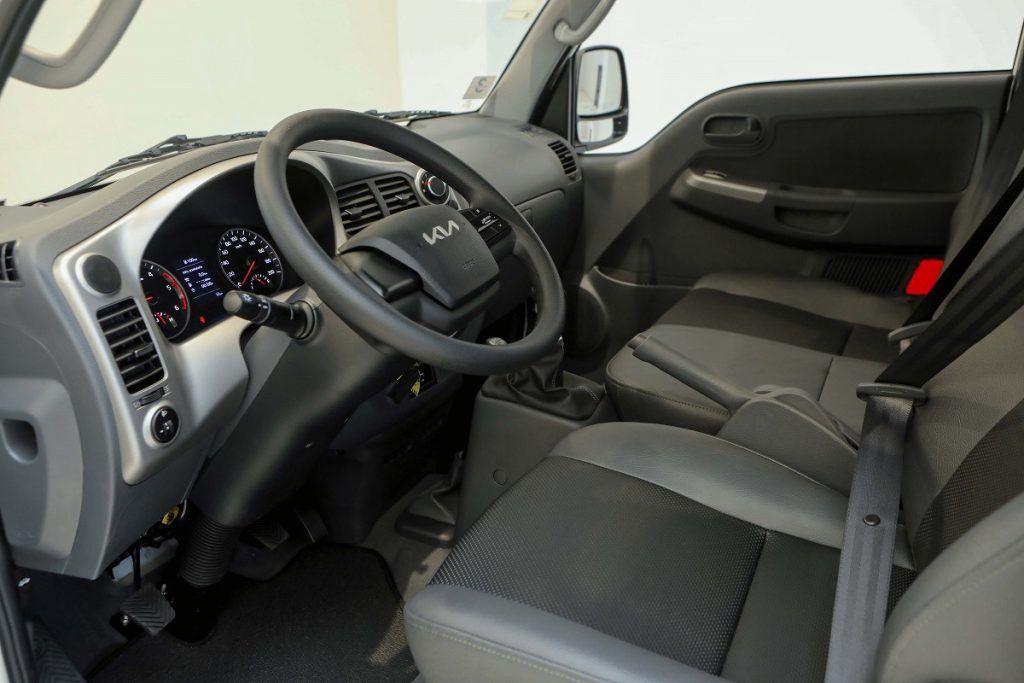 Kia lança Bongo  2024 por R$ 164.990
