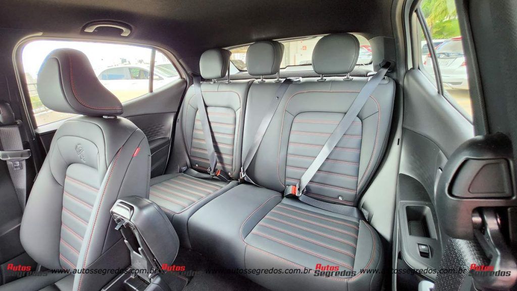 banco traseiro do Fiat Pulse esportivo