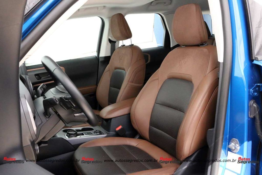 bancos dianteiro do Ford Bronco Sport