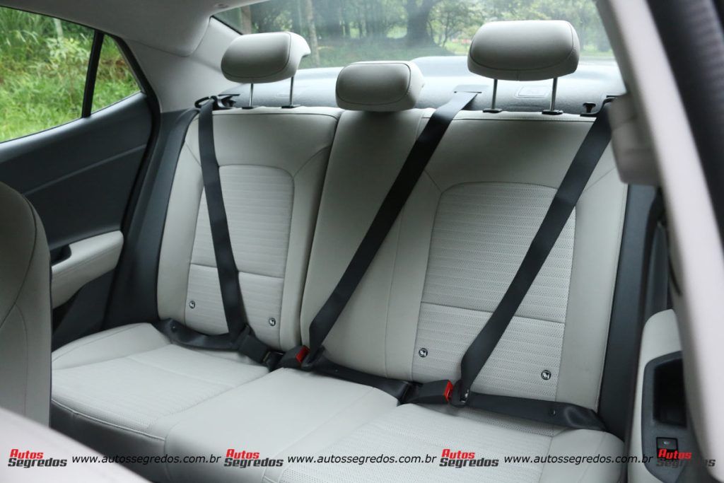 banco traseiro do Hyundai HB20S Platinum Plus 1.0 TGDI