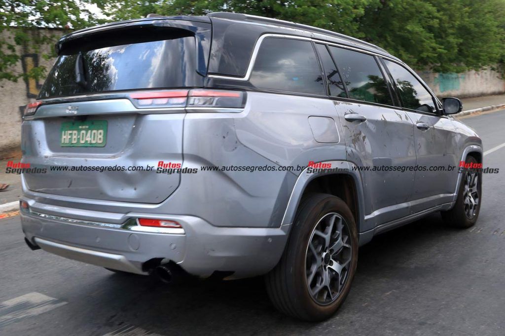 Flagra do Jeep Commander com motor 2.0 GME Turbo Flex