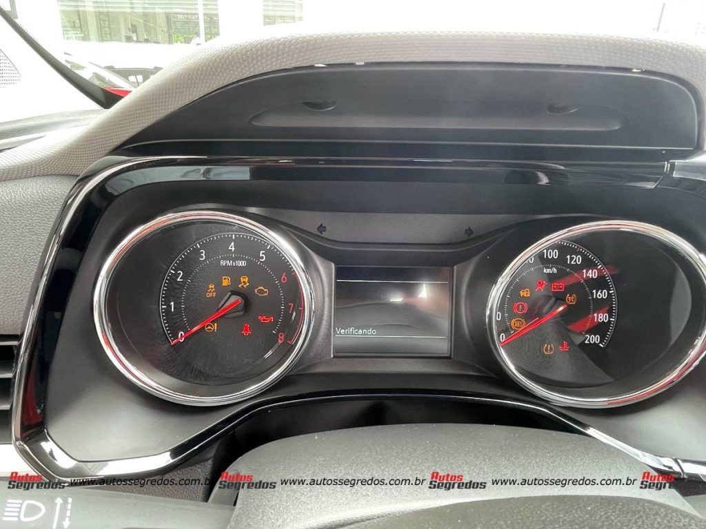 quadro de instrumentos da Chevrolet Montana 1.2 LT 2023