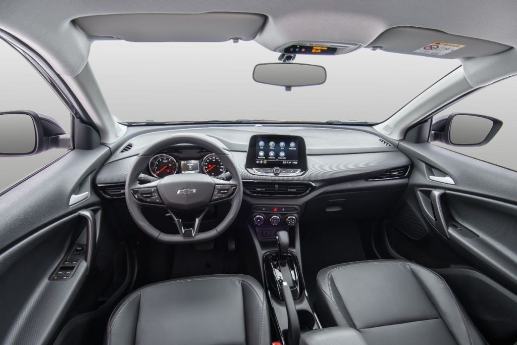 painel do Chevrolet Tracker Midnight  