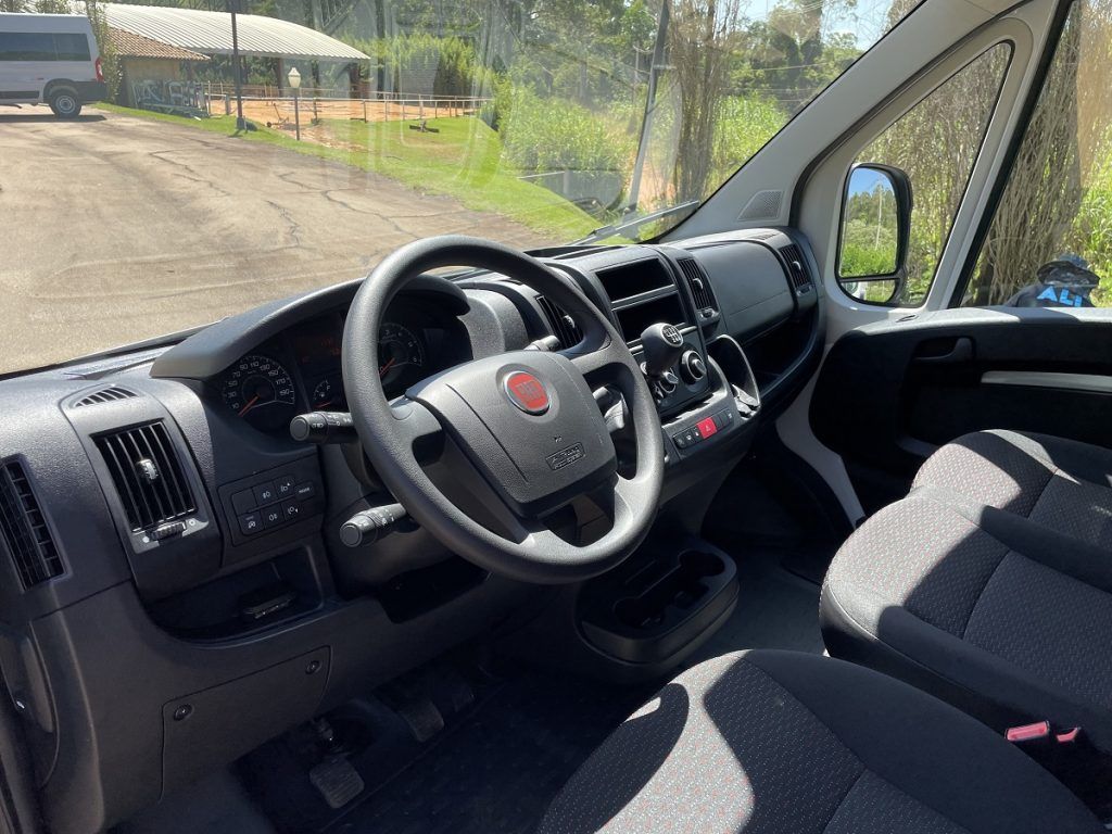 painel do Fiat Ducato Cargo 2023